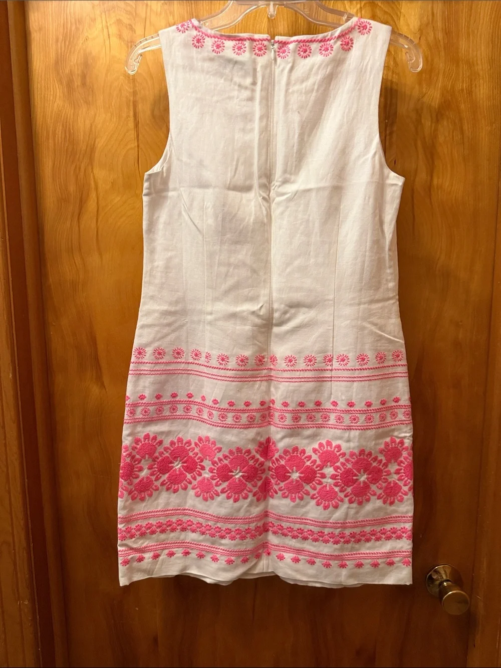 Vineyard Vines White Sleeveless Dress with Pink Embroidery
